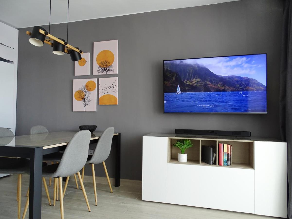 Americas Luxury Low-cost With Terrace & Views *