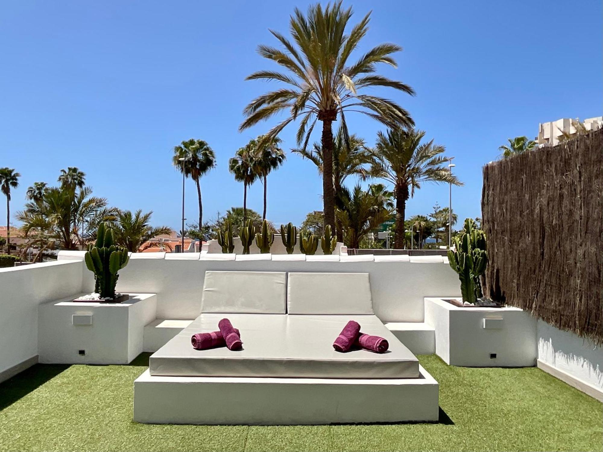 Americas Luxury Low-cost With Terrace & Views Apartment